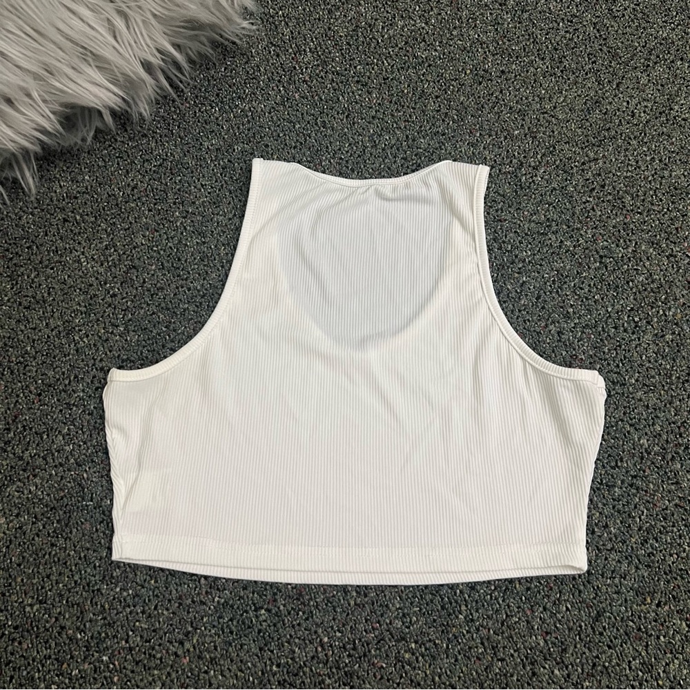 SHEIN White High Neck V-Neck Cropped Basic Ribbed Tank Top Casual Cute Shirt M - Picture 7 of 13